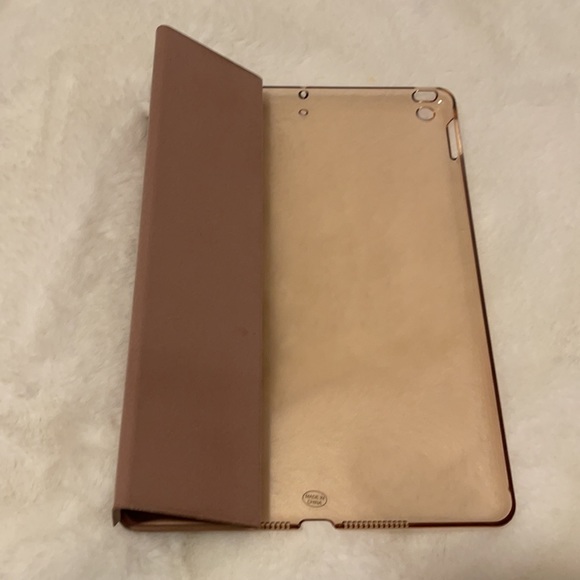 iPad case - Picture 3 of 6